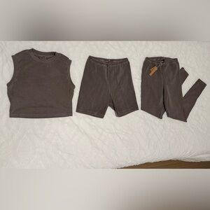 SKIMS Outdoors Collection Set